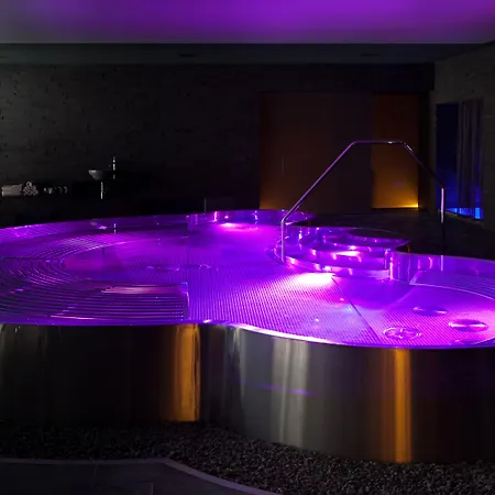 Miura Hotel 4*