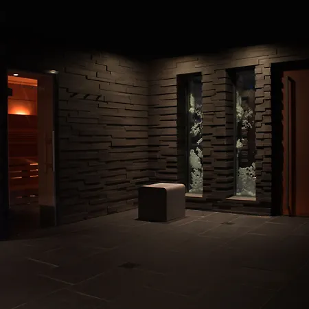 Hotel Miura Art Celadna