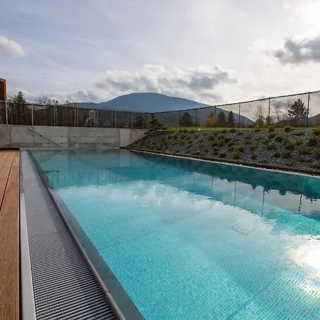 Miura Art Hotel Otel 4*