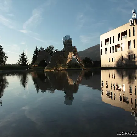 Miura Art Čeladná